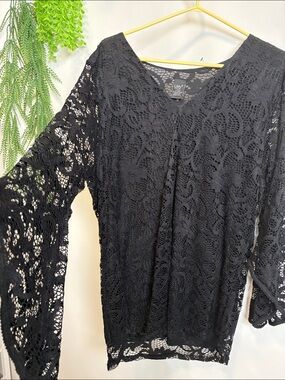 Lildy black V-Neck Tunic - dramatic sleeves and lace.